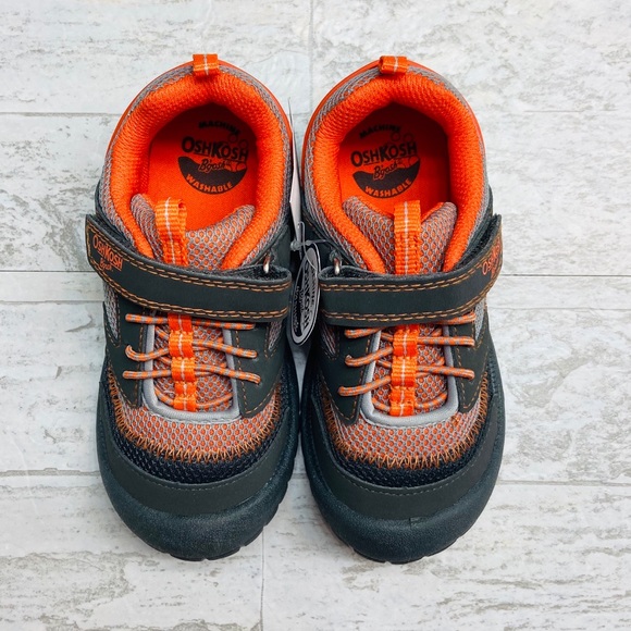 OshKosh B’gosh boys sneakers - Picture 6 of 8